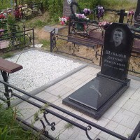 Нажмите чтобы посмотреть увеличенное изображение Фотография из альбома «Памятники из гранита»